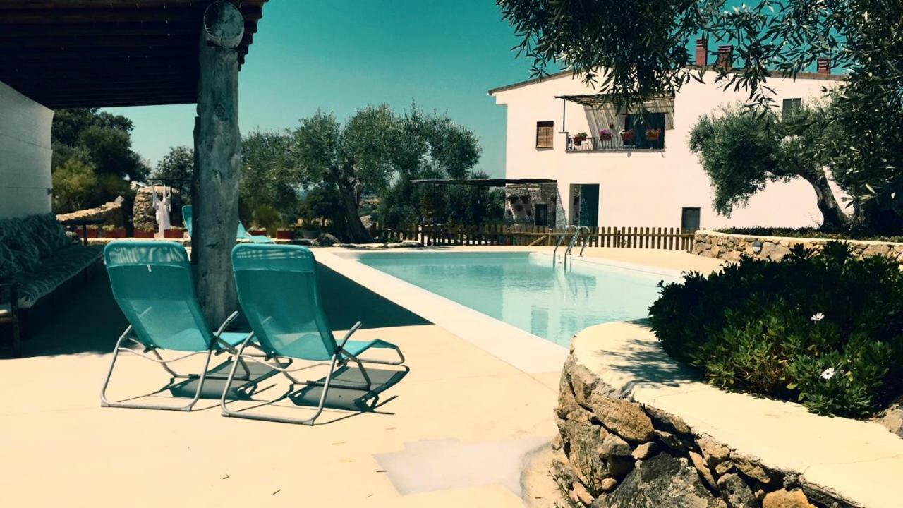 Flores Amarillas B&B Almoharin Exterior foto